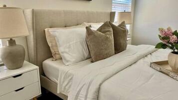 4 chambres, bureau, fer et planche Ă repasser, Wi-Fi gratuit