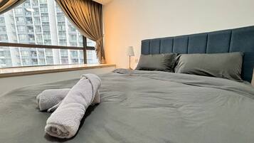 2 bedrooms, laptop workspace, blackout curtains, iron/ironing board