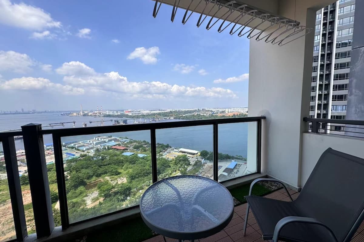 Apartment, Balcony, Bay View | 2 bedrooms, laptop workspace, blackout drapes, iron/ironing board