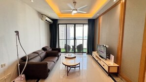 Apartment, Balcony, Bay View | Laptop workspace, blackout drapes, iron/ironing board, free WiFi - R&F PRINCESS COVE BY RONGYU (Johor Bahru)