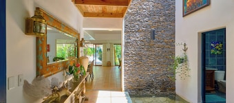 엘 포르티요의 비치 빌라, 12명 숙박 가능