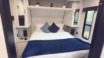 1 dormitorio, tabla de planchar con plancha, wifi gratis y ropa de cama