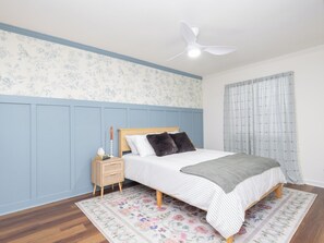2 bedrooms, WiFi, bed sheets