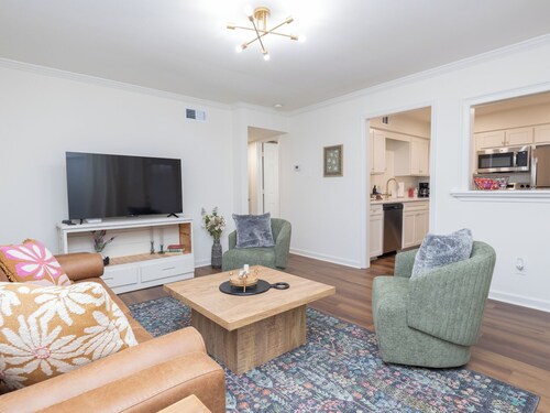 Newly renovated 2 bedroom Condo in Oxford near the Square and Ole Miss campus