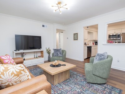 Newly renovated 2 bedroom Condo in Oxford near the Square and Ole Miss campus