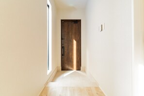 URUUMI -casa13- | ピロートップベッド、WiFi (無料)、ベッドシーツ