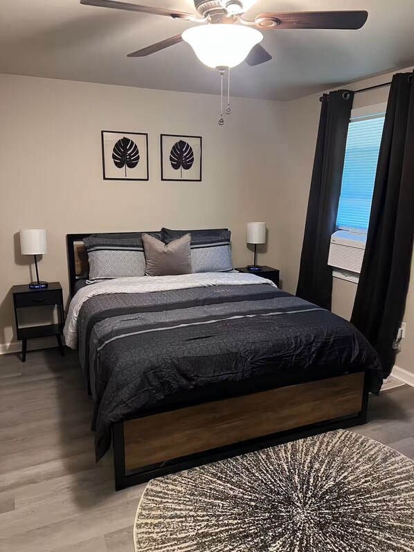 1 habitación, tabla de planchar con plancha, wifi y ropa de cama 