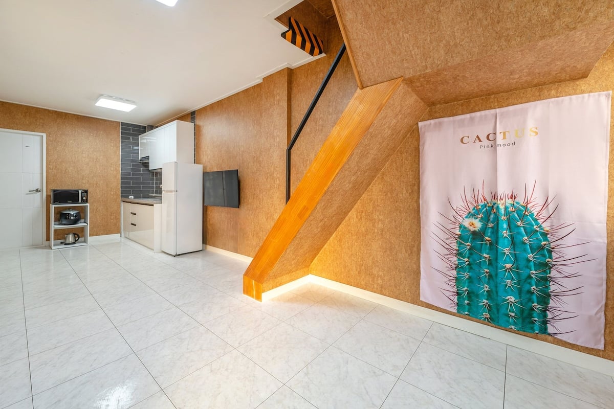 Basic Room, 1 Bedroom (Family Suite)