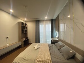 Apartment, 2 Bedrooms, City View
