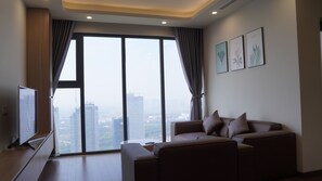 Appartement, 3 chambres, vue ville | Coin séjour