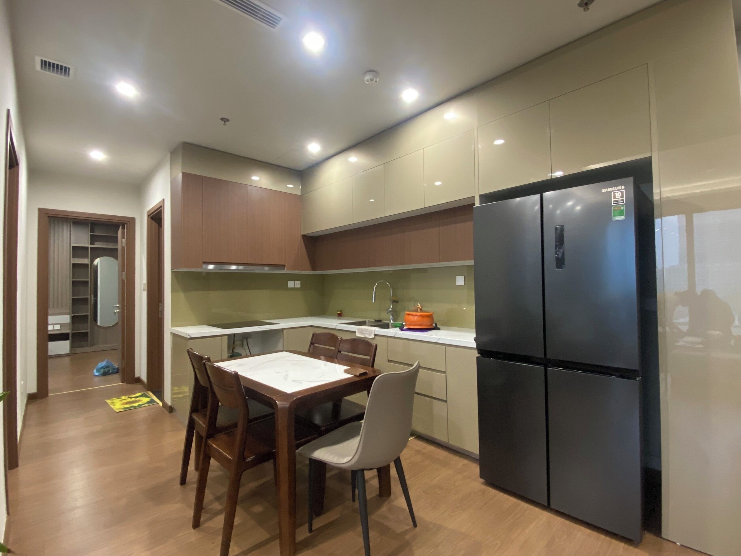 Apartment, 2 Bedrooms, City View | Living area