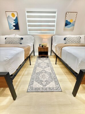 4 chambres, fer et planche à repasser, lit parapluie, Wi-Fi gratuit