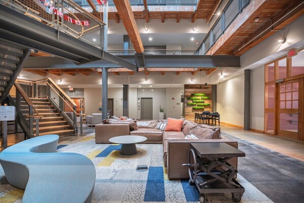 Interior - Blueground | Kendall Sq, AC, w/d, nr MIT Museum (Cambridge)