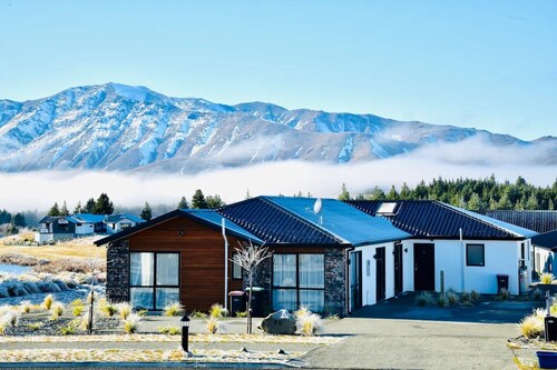 Stellar B-Sweet Unit in Lake Tekapo