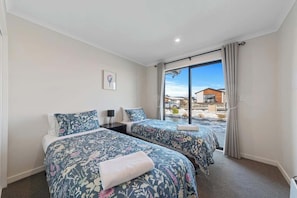 2 quartos, Wi-Fi de cortesia, roupa de cama