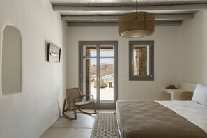 5 bedrooms