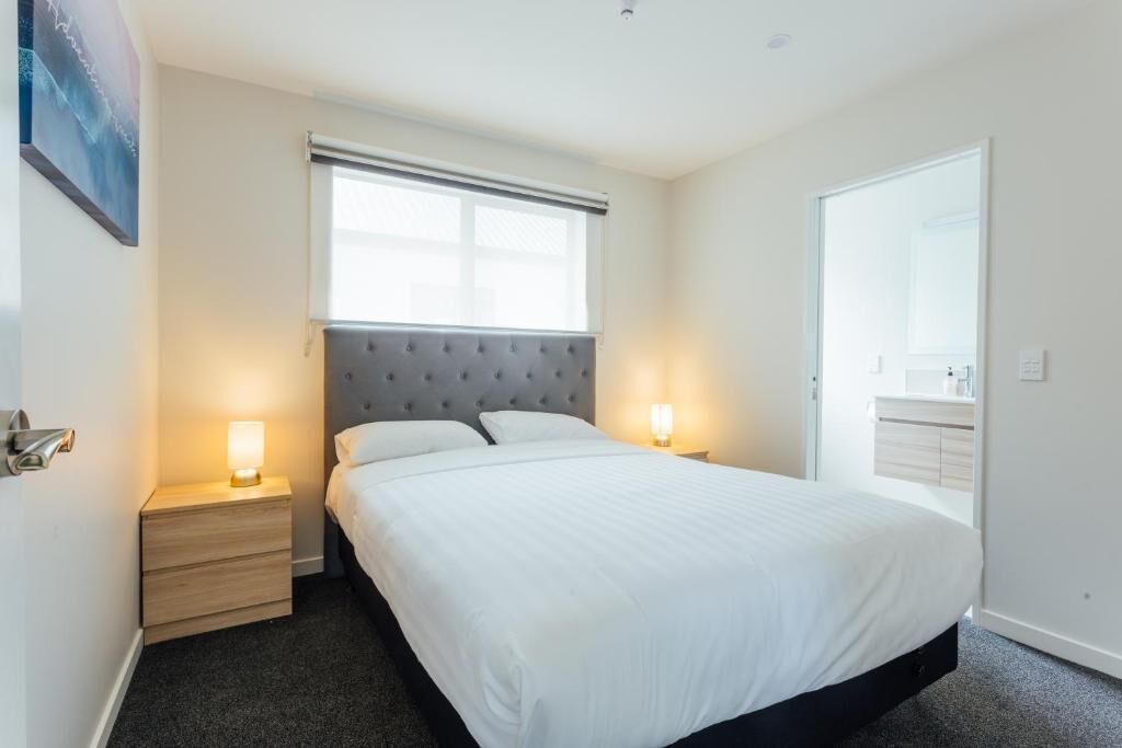2 bedrooms, desk, free WiFi, bed sheets