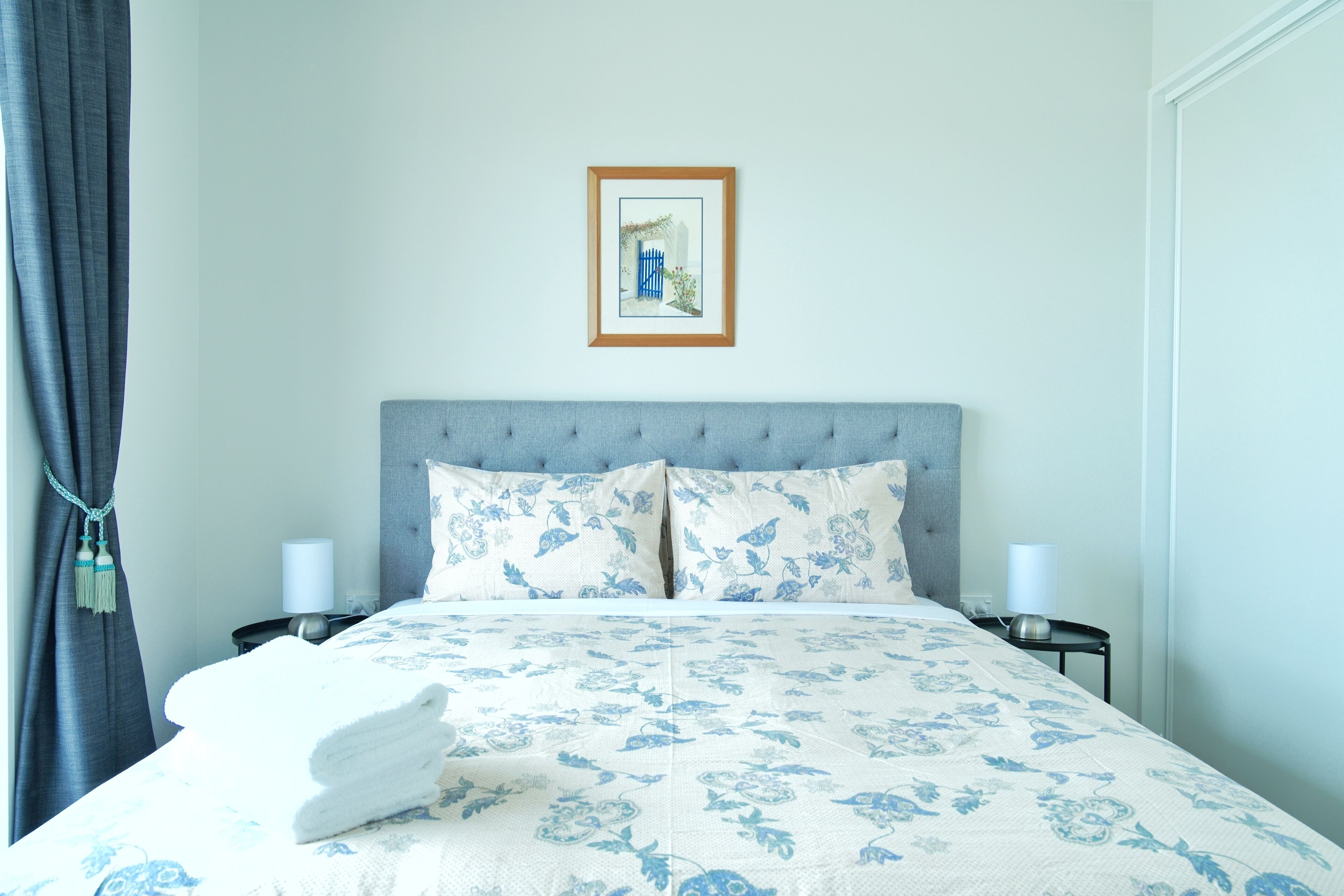 2 室のベッドルーム、WiFi (無料)、ベッドシーツ