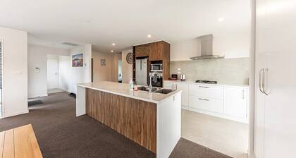 Amore 3bdr Lake Apartment