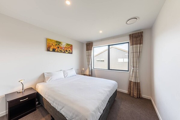 3 soverom, wi-fi (inkludert) og sengetøy