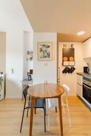 Dining - Studio Home Madrid (San Sebastian De Los Reyes)
