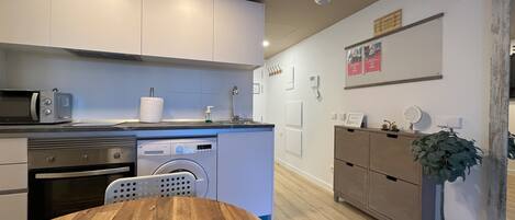 Frigorífic, microones, forn i torradora