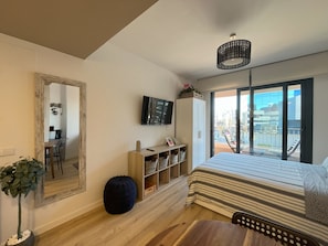 1 bedroom, iron/ironing board, free WiFi, bed sheets - Studio Home Madrid (San Sebastian De Los Reyes)
