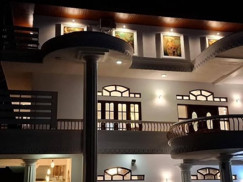 德中心酒店 - 尼甘布