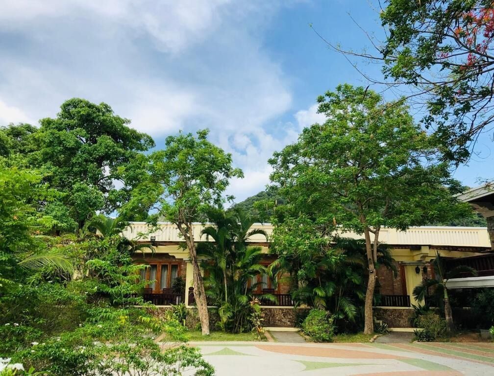 Deluxe Twin Room, Balcony, Garden View | Desk, iron/ironing board, free WiFi, bed sheets