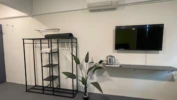 高級雙床房 | 手提電腦工作空間、床單