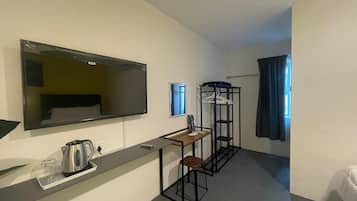 手提電腦工作空間、床單