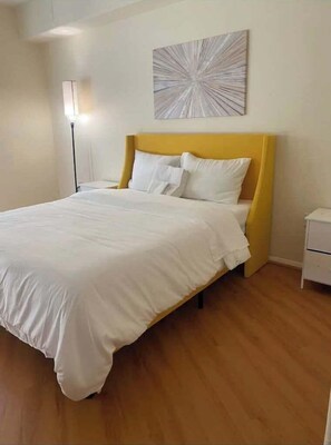 2 habitaciones, tabla de planchar con plancha y wifi gratis 