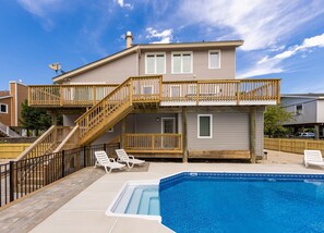 Pool - Reel Paradise - 6 bedroom pool home with dock (Virginia Beach)