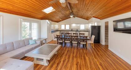 Reel Paradise - 6 bedroom pool home with dock
