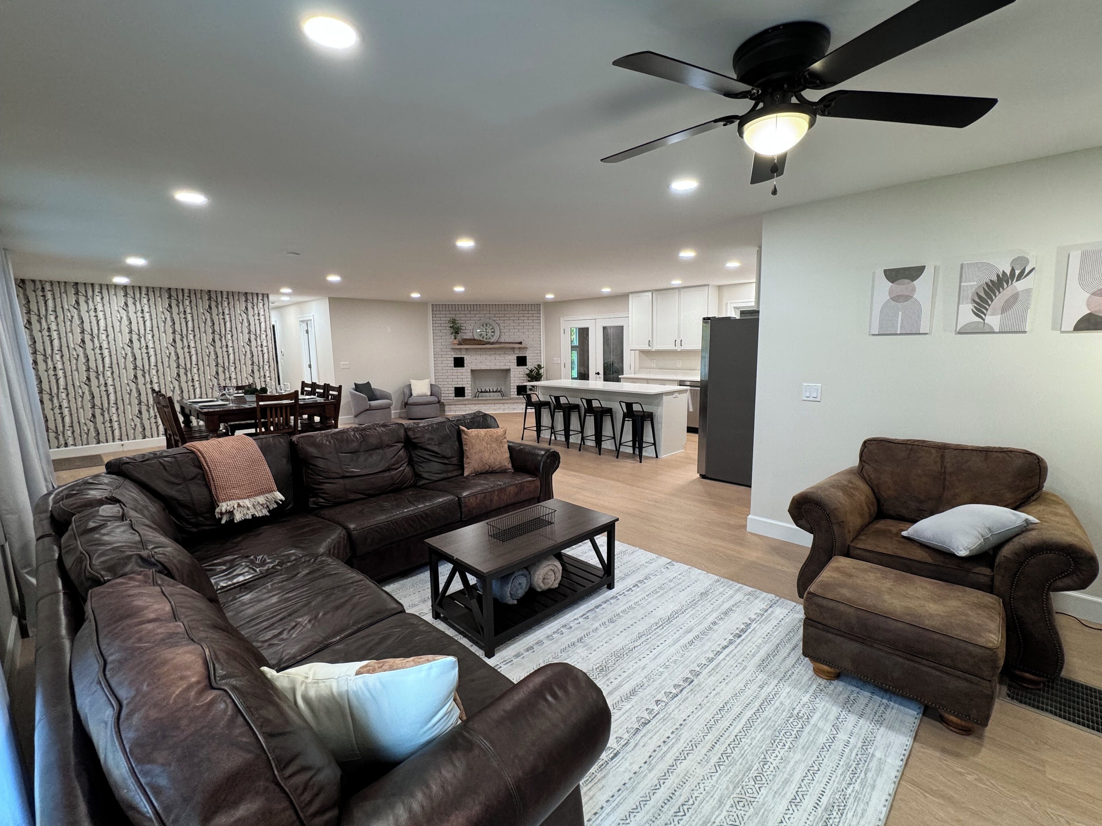 Smart TV, video games, ping pong