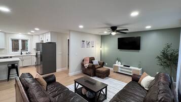 TV connectée, jeux vidéo, table de tennis de table