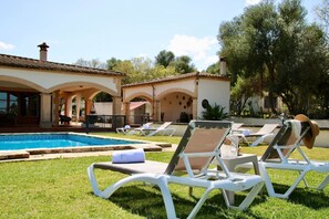 Pool - Paradise in Ses Covetes, Swimming Pool and Bbq (Petra)