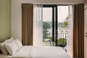 Chambre Premium, balcon, vue partielle sur le lac | Vue depuis le balcon