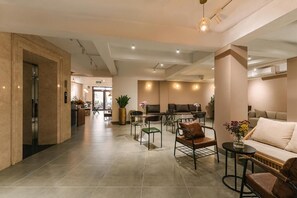 Interior - An Nguyen Lakeside Residence (Hanoi)
