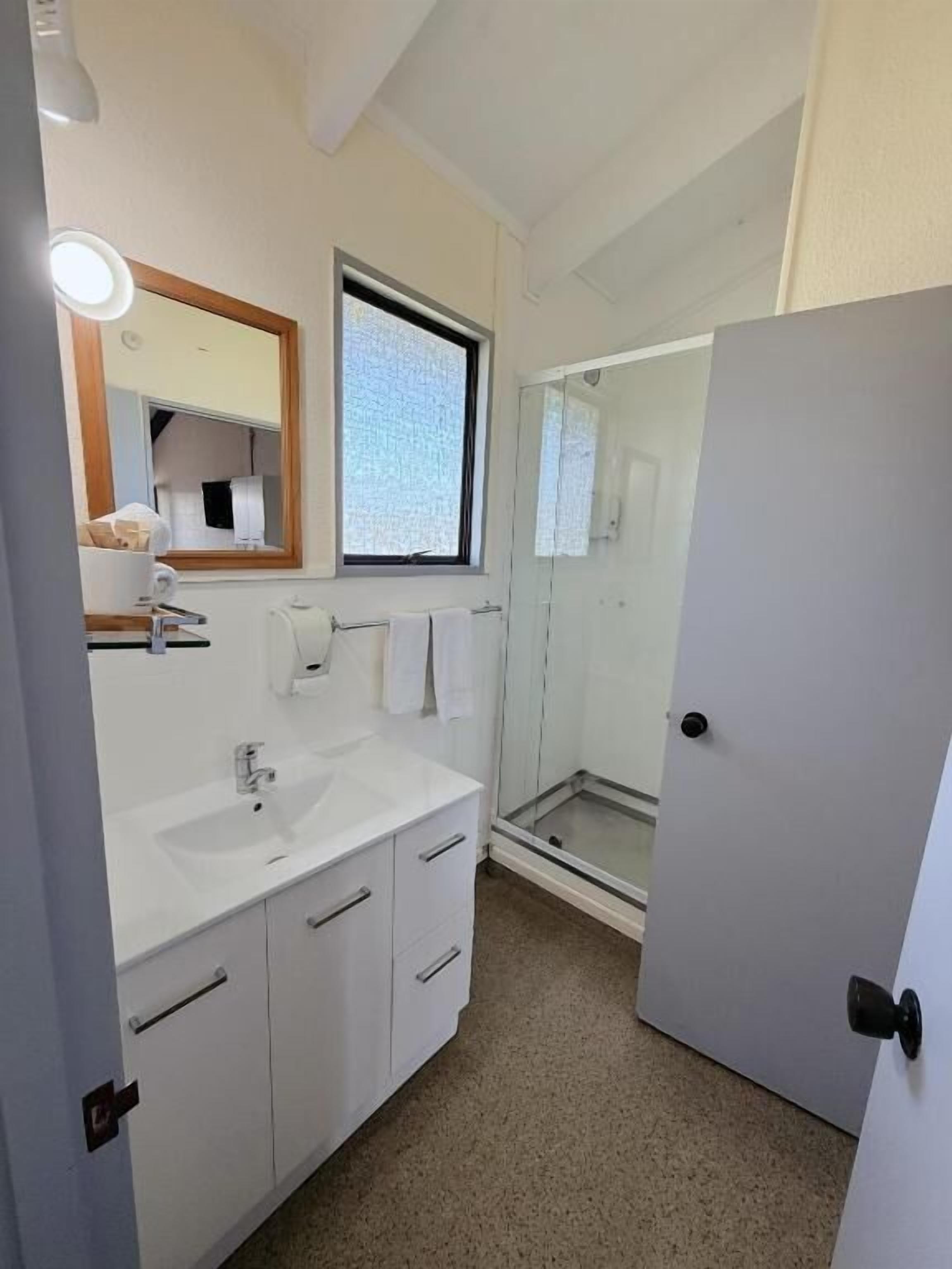 Double or Twin Room | Desk, free WiFi