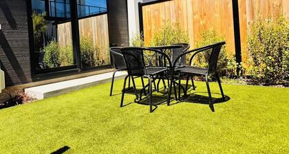 City Stadium Stay CBD Apartment A, CHC
