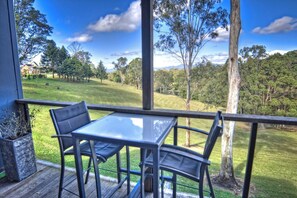 Outdoor dining - Two-Bedroom Cabin at The View - Villa (Ocean View)