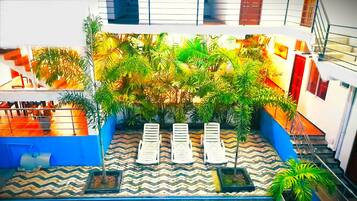 Desk, laptop workspace, free WiFi