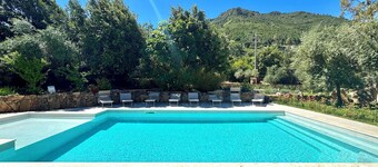 " Villa with Pool Deluxe "
