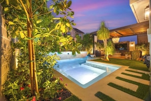 Outdoor pool - @marbella Lane - Stylish Dream Home in RMV w/ Pool (San Juan Capistrano)