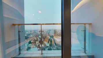 City Apart Daire, 4 Yatak Odası, Göl Manzaralı | Şehir manzarası