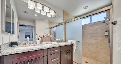 @marbella Lane - 4BR Lavish Castle Retreat