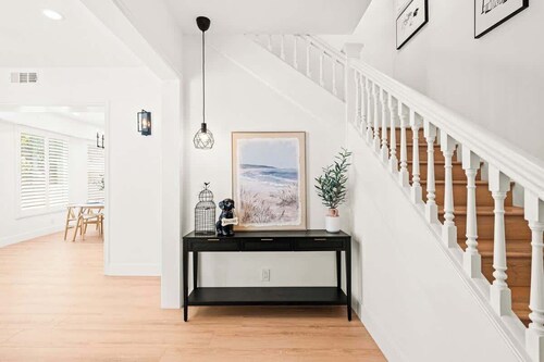 Cozy Retreat Near Downtown Perfect for Families