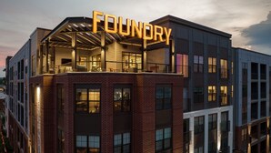 Exterior - Midtown Nashville Apartments by Landing (Nashville)