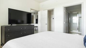 Apartment, 2 Bedrooms | 1 bedroom, individually decorated, individually furnished